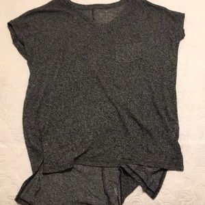 American Eagle v neck tee